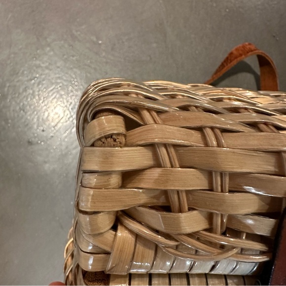 Vintage Simon Hong Kong Straw and Leather Handbag - Picture 8 of 11